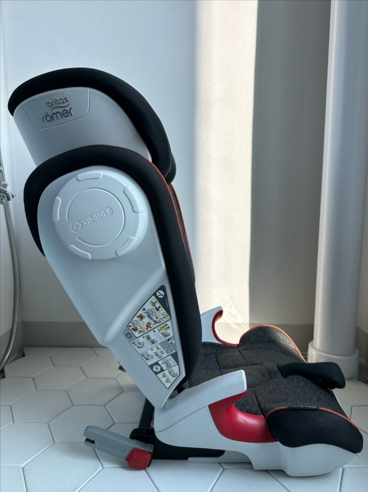 브라이텍스 롬머 주니어 카시트--6