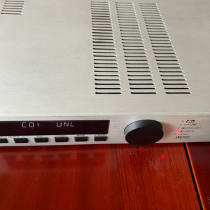 Elegance Amplifier S20 (또는 Revox S20 프로세