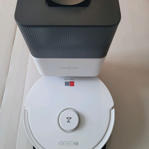 로보락 q8 max plus 팝니다.