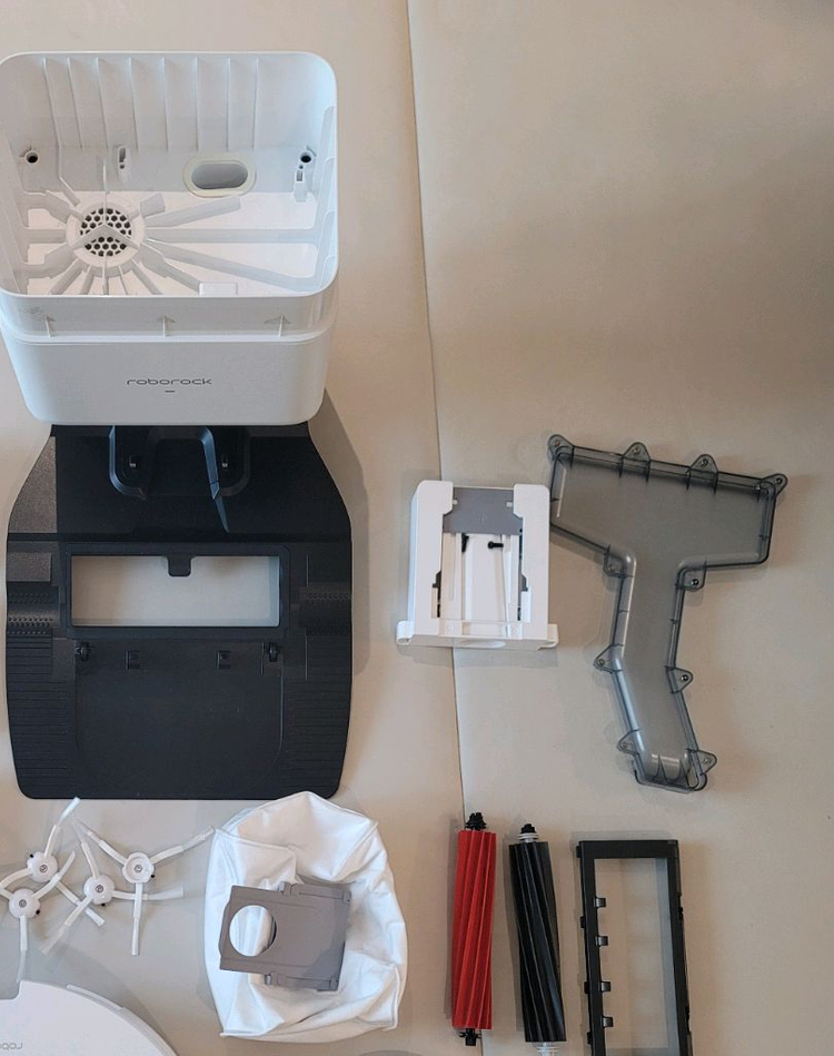 로보락 q8 max plus 팝니다.--8