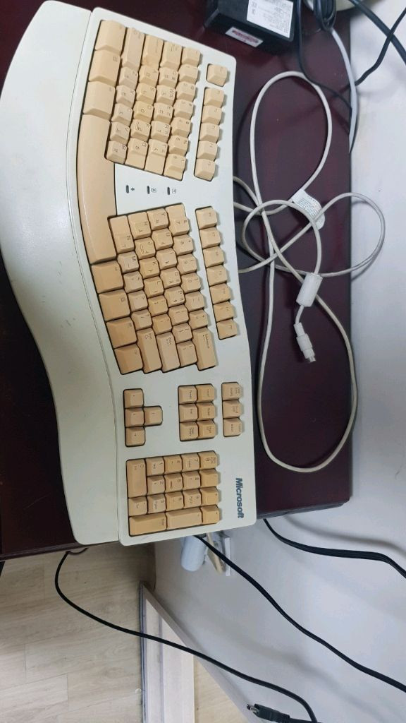 마이크로 빈티지 키보드 이미지