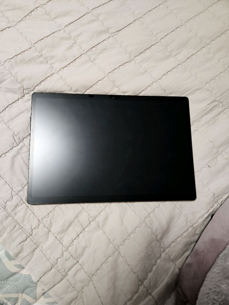 미니스포럼 v3 8840u 32g 2t 이미지