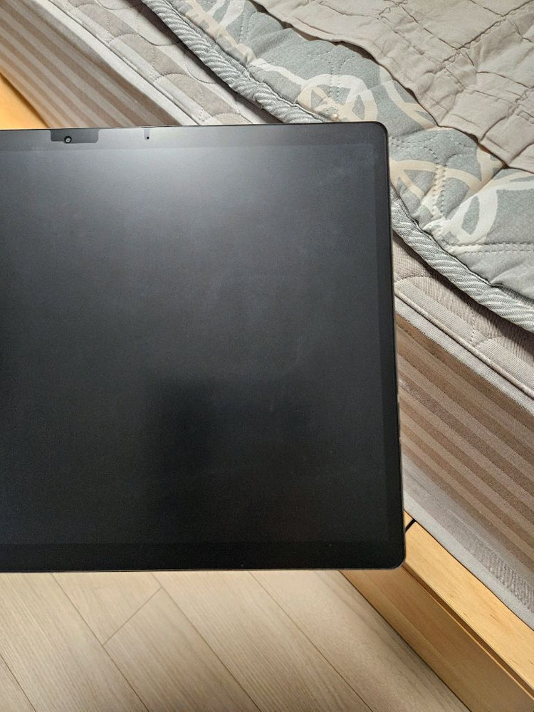 미니스포럼 v3 8840u 32g 2t 이미지