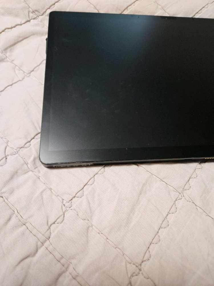 미니스포럼 v3 8840u 32g 2t 이미지