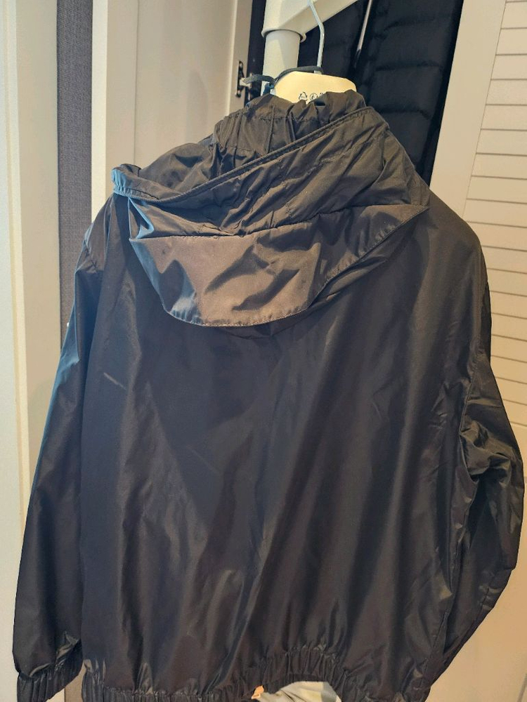 몽클레어 여성숏 바람막이--1