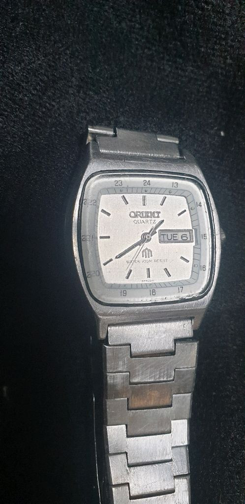 빈티지 오리엔트 쿼츠시계 핍니다--1