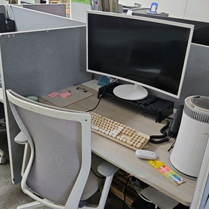 [사무실 이전 떨이]퍼시스 사무용 책상, 의자! 놓치면 매진, 여러개 사면 할인!