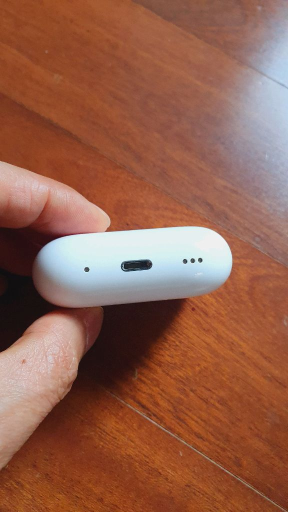 에어팟프로2세대 라이트닝 본체, A2700--2