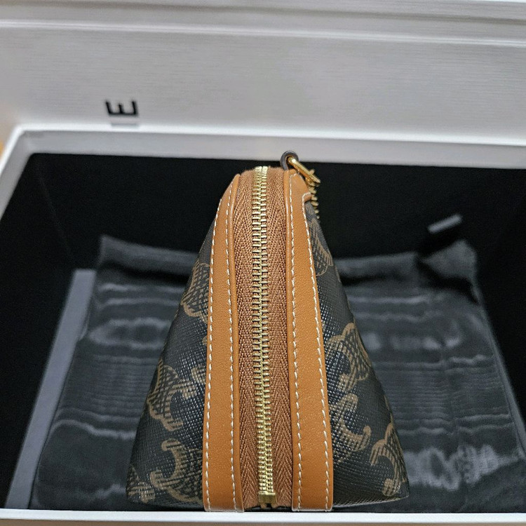 셀린느 트리옹프 체인 클러치--3