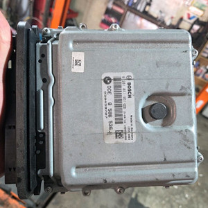 bmw f10 m550d ecu 판매합니다 이미지