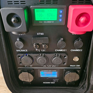 다이펑샵 올인원 파워뱅크 판매합니다. 이미지