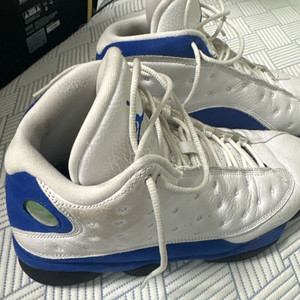 조던13 레트로 화이트 하이퍼 로얄 블랙 275 이미지