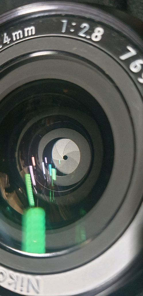 니콘 수동 mf 24mm 2.8 신형렌즈 팝니다..상태좋음 이미지