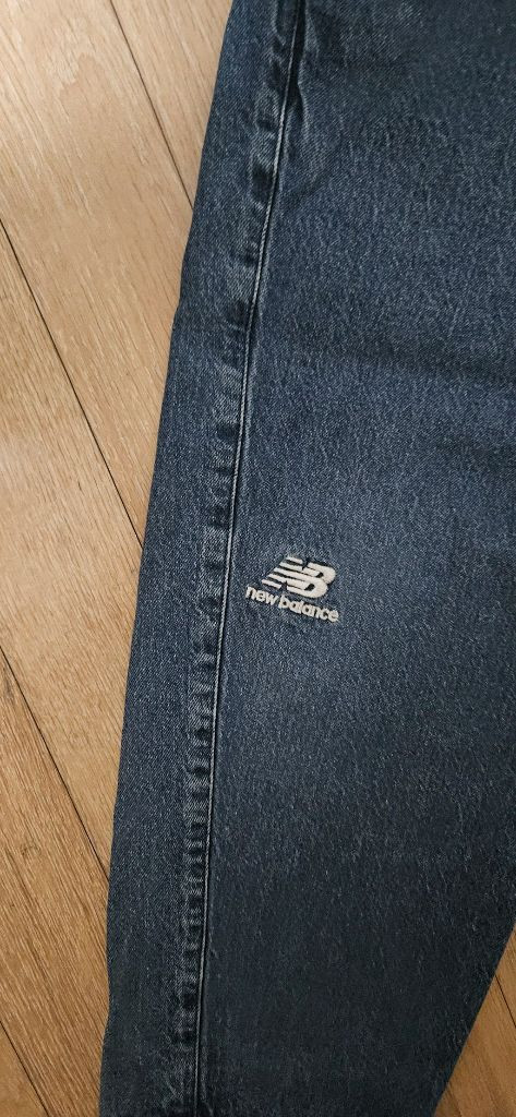 뉴발란스키즈 배기청바지 140--2