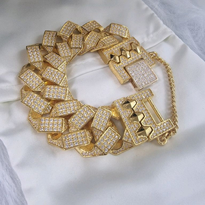 순금팔찌70돈풀파베팝니다