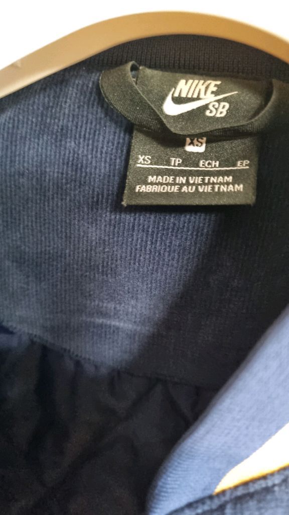 나이키 코듀로이 블루종 이미지