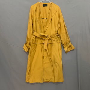 82 시스템 리본 벨티드 트렌치 코트