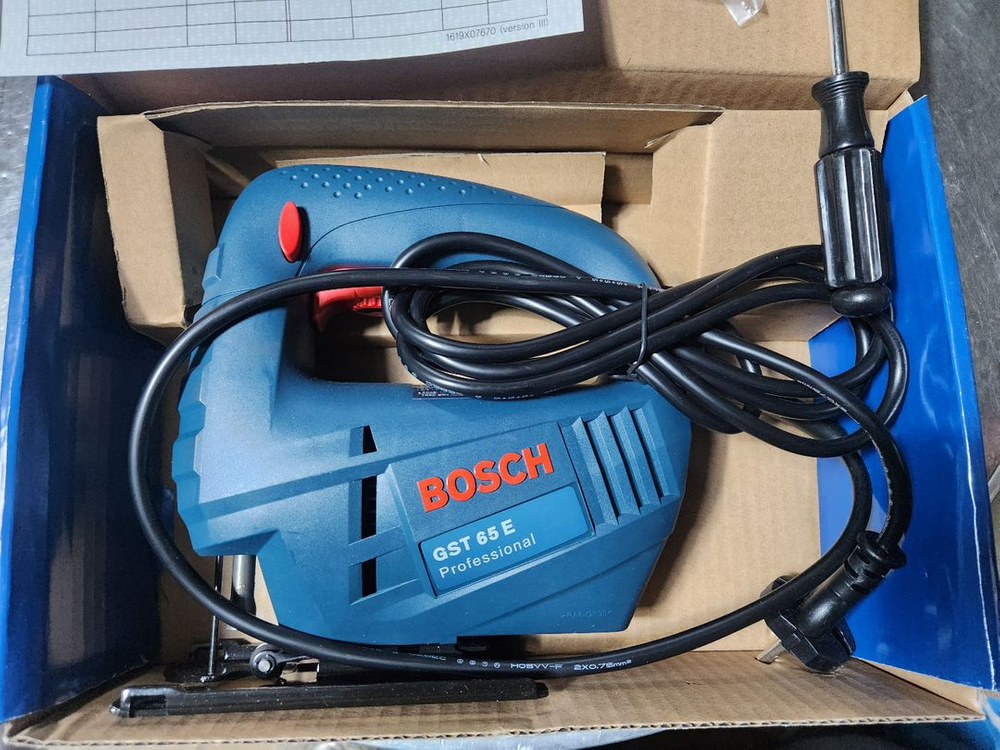 보쉬 직소기 GST65E 미사용품 팝니다 이미지