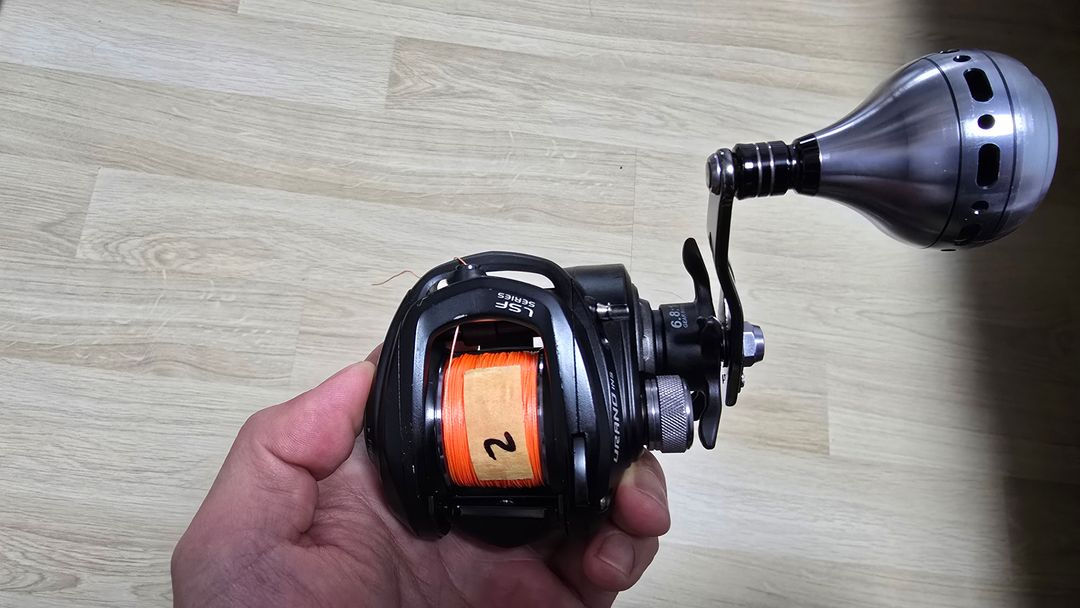 낚시릴 도요 우라노 G2 우핸6점 + 추가 딥스플--2