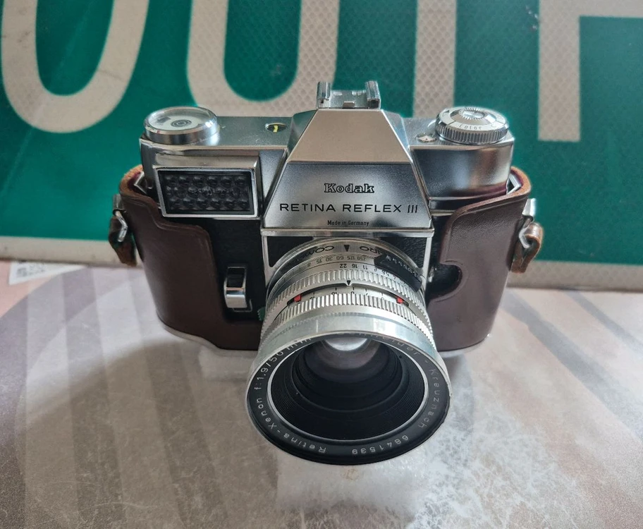 빈티지 Kodak Retina Reflex III 카메라와 명품 슈나이더 50mm렌즈 이미지