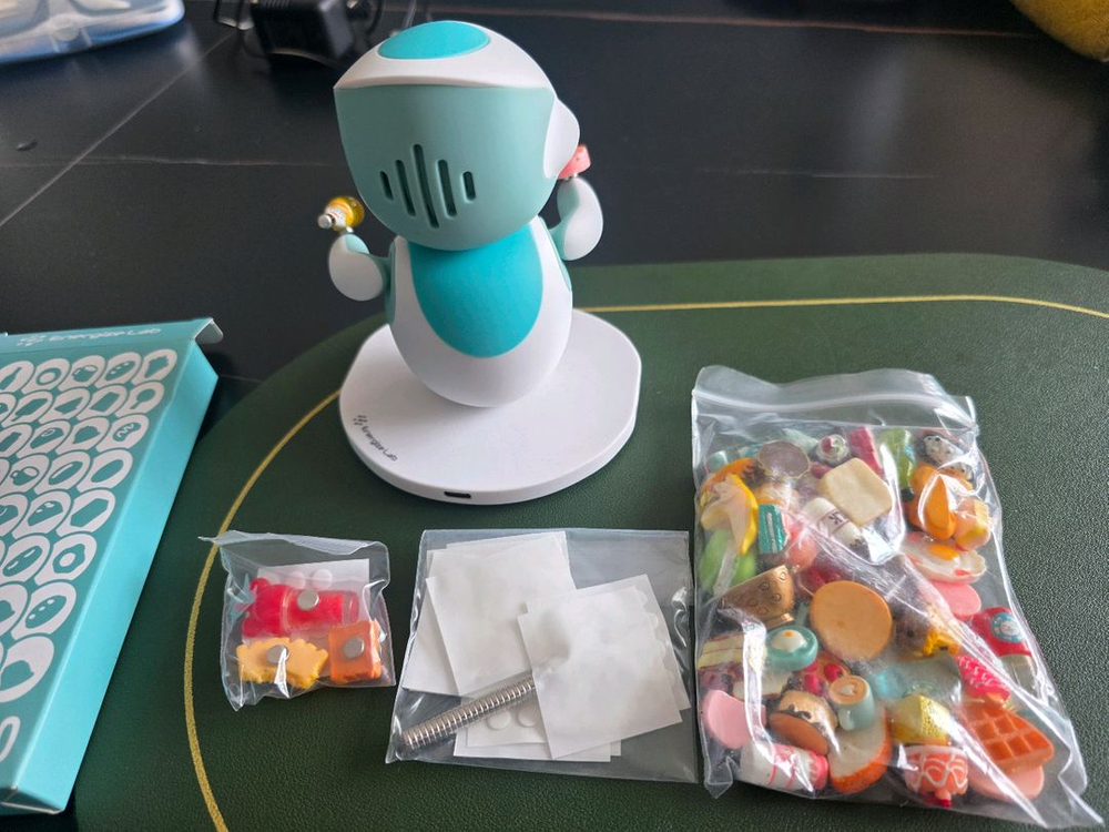 에일릭 로봇 (Eilik) Ai 반려 로봇 (상태 A급)--2