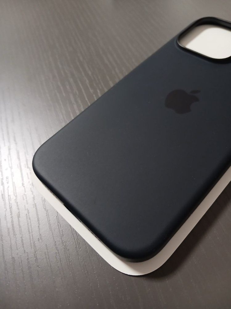 아이폰 16 프로맥스 정품 실리콘 케이스 팝니다.--1