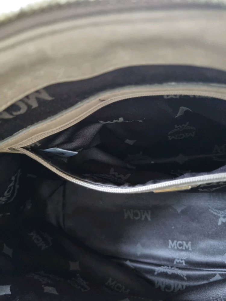 (1번)정품mcm베이지숄더백 택포49,000원--3