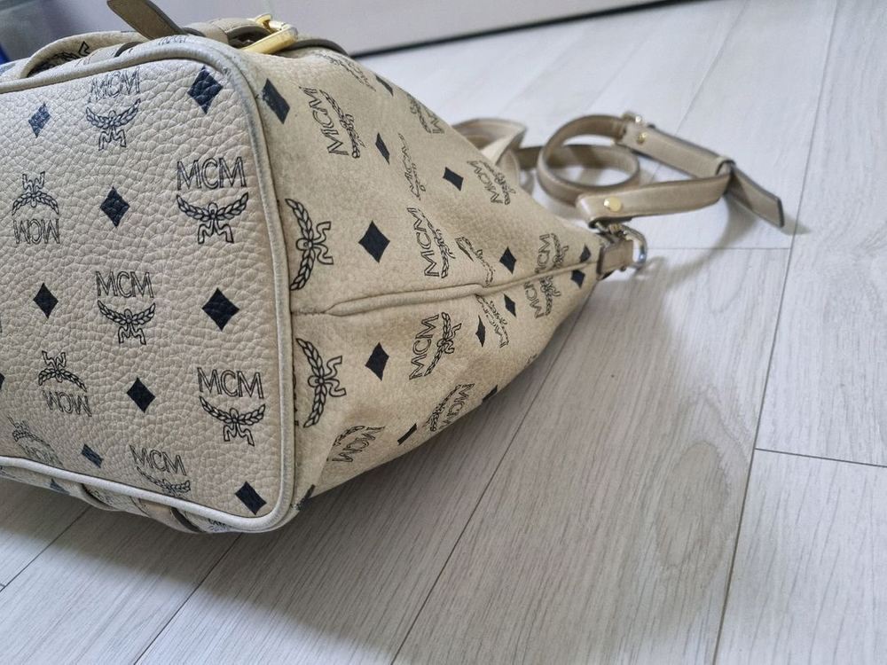 (1번)정품mcm베이지숄더백 택포49,000원--5