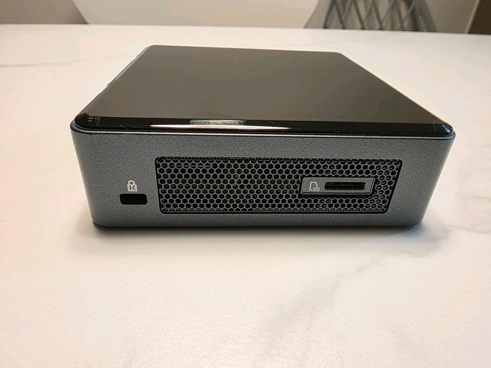 Intel NUC8BEK, NUC7i7BNH 미니PC 팝니다 이미지