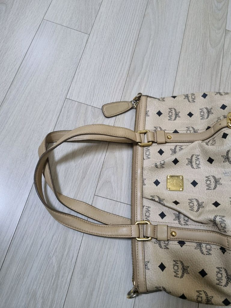 (2번)정품mcm베이지숄더백 택포49,000원--6