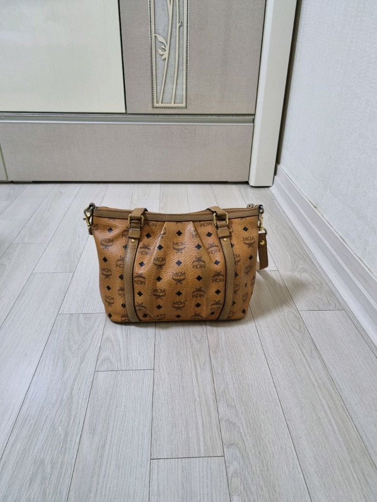 (5번)정품mcm빈티지숄더백 택포49,000원--1