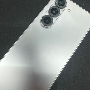 갤럭시Z폴드6 512GB 자급제 실버색상