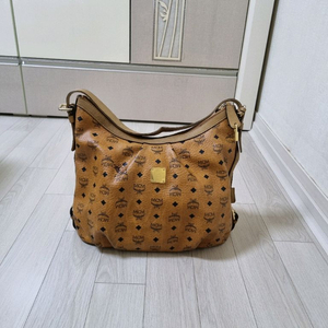 (6번)정품mcm호보백 택포49,000원