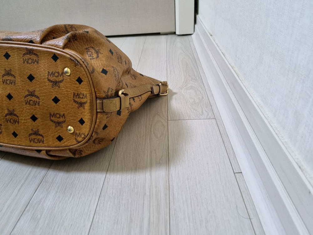 (6번)정품mcm호보백 택포49,000원--4