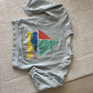 보보쇼즈 맨투맨 이미지