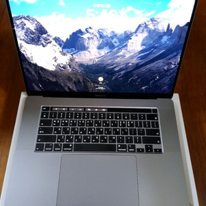 멕북프로 15인치 터치바 i7 16 512..최저가 42만
