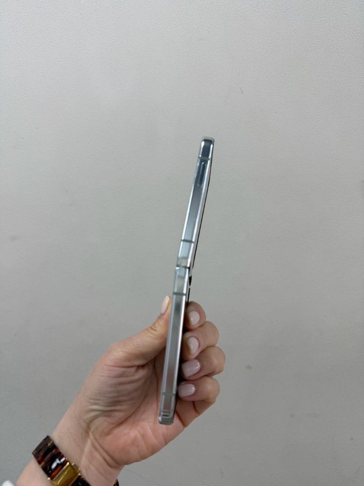 (부산중고폰) 갤럭시z플립5 민트 256기가 공기계 판매해요--7