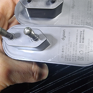 다이슨 dyson 정품 충전기 205720-07 (2개 일괄)