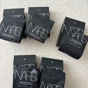 나스 아쿠아 글로우 쿠션 리필 알래스카,남산,핀란드