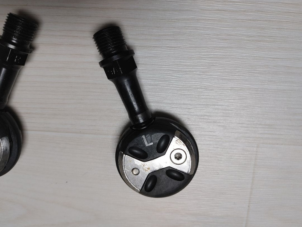 상태좋음] 스피드플레이 크로몰리 클릿페달 판매합니다. (택포7만)--1