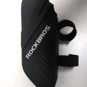 락브로스 자전거 핸들바, 탑튜브 방수 가방 팔아요.택포8천원