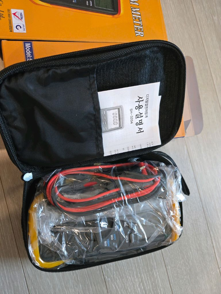 새제품 디지털 절연저항계 메거 2개 일괄판매 이미지