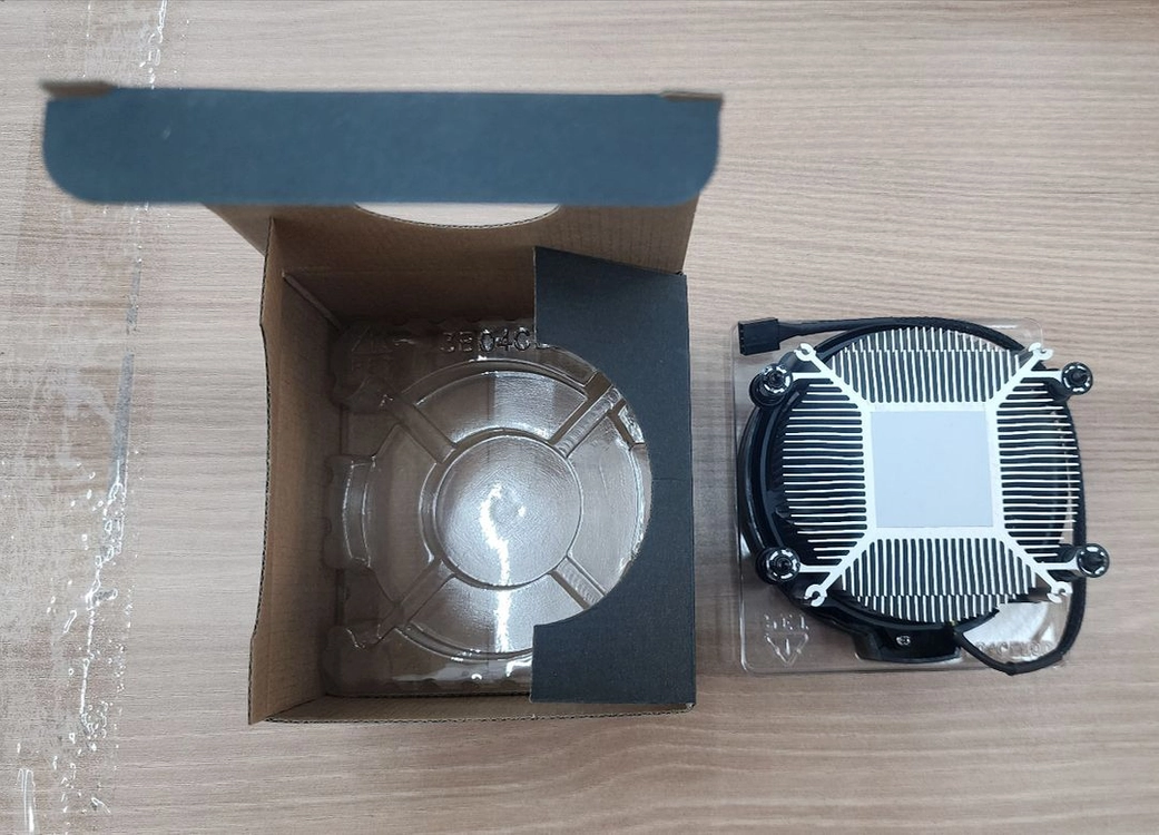 AMD 정품 CPU 쿨러 및 CPU 부속품 이미지