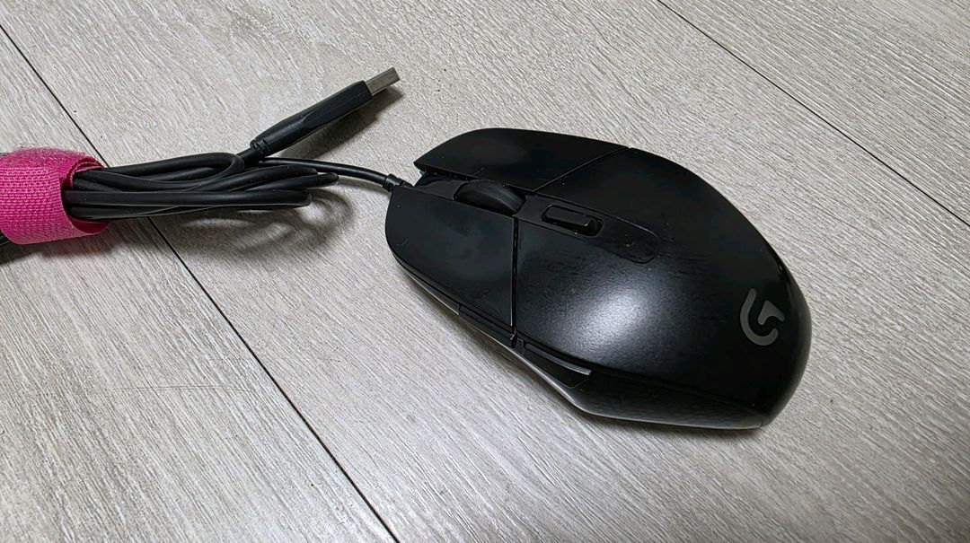 기계식키보드, 로지텍 게이밍 마우스, 스피커, 마이크 일괄 판매합니다.--2