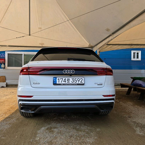 아우디Q8 50TDI 콰트로