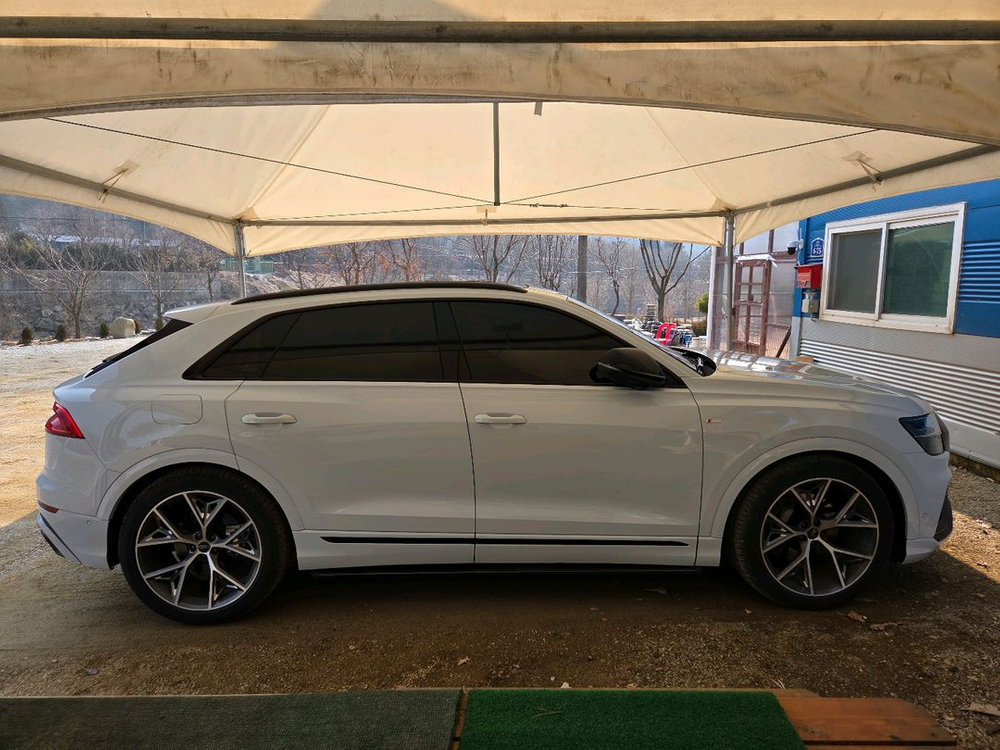 아우디Q8 50TDI 콰트로 프리미엄 이미지