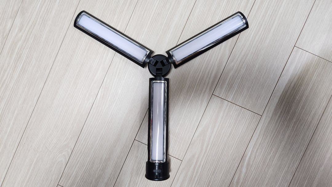 투바스 접이식 LED 램프. TBS-AB502--5