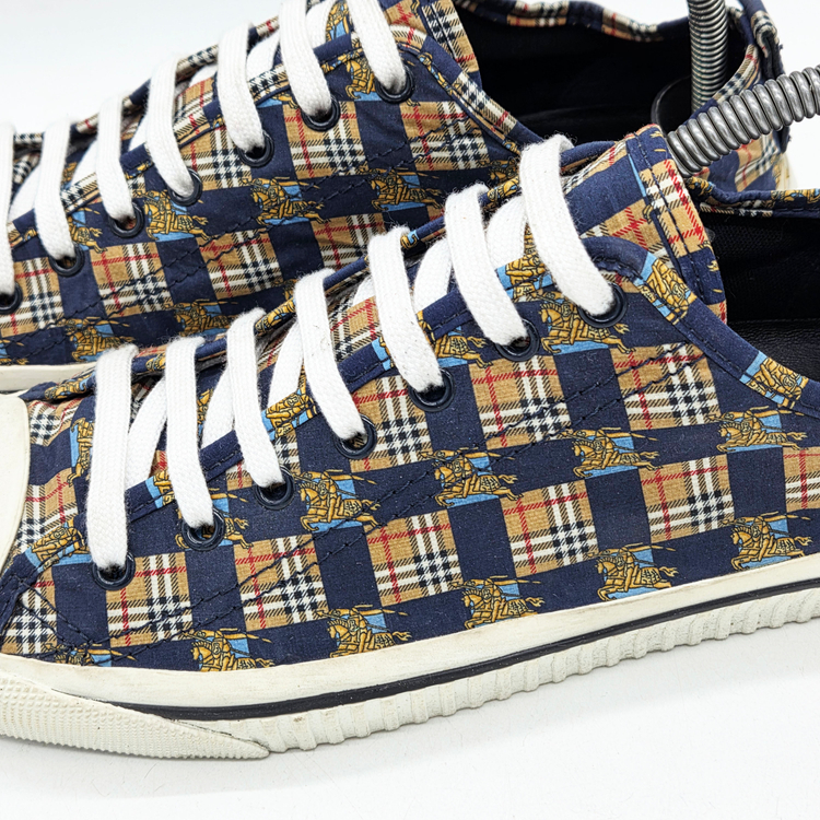 버버리 킹리 로우탑 스니커즈 블루/브라운 (42)--3