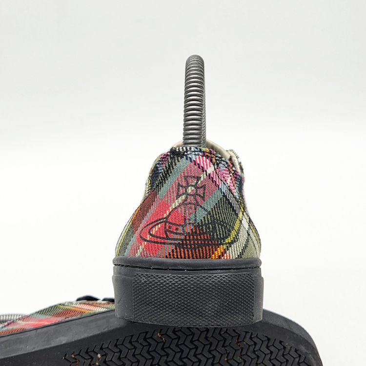 비비안 웨스트우드 우먼스 플림솔 로우탑 스니커즈 멀티 체크 (37)--1