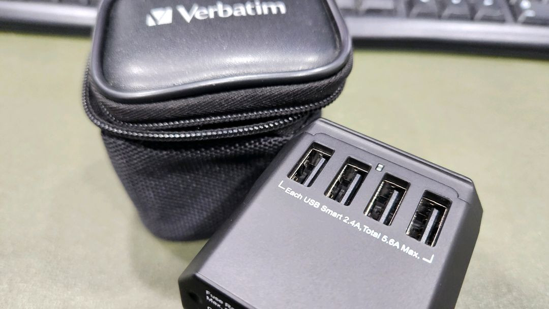 전세계 어디라도 버바팀 Verbatim 여행용 멀티 충전기 파우치 포함 #2--2
